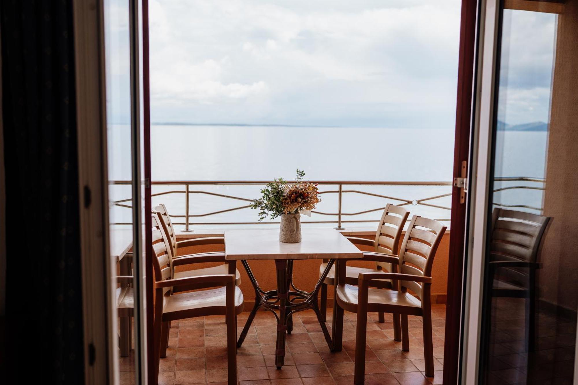 Apartamento Apartmaji Punta Veli Lošinj Exterior foto